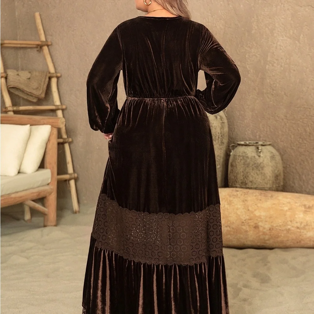 Plus Size V-Neck Balloon Sleeve Maxi Dress - Picture 4 of 4